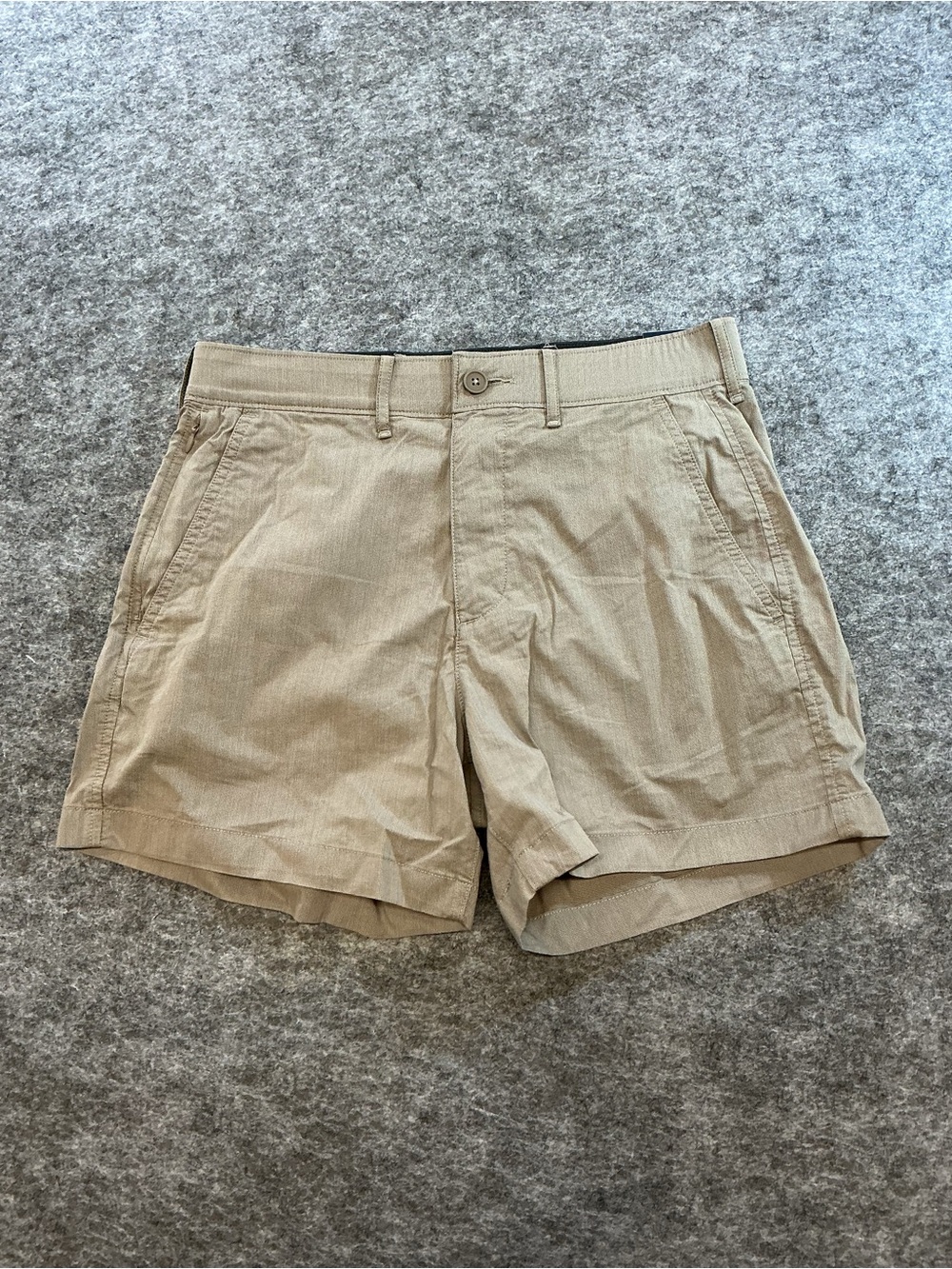Abercrombie & Fitch Everyday Tan Flat-Front Mens Shorts Size 29
